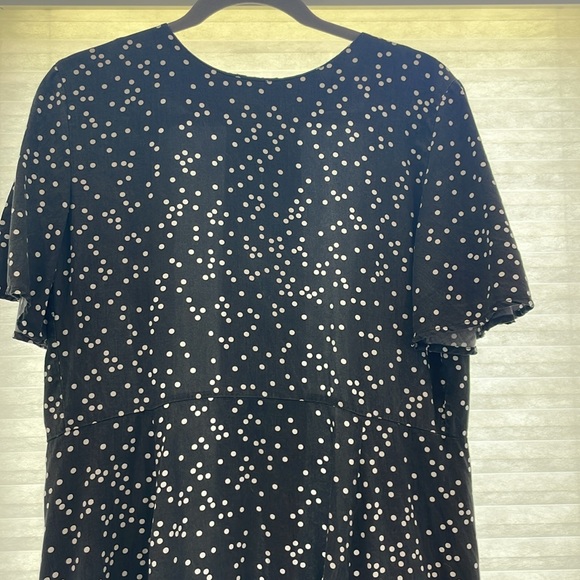 VETTA Romantic Capsule The Tiered Wrap Dress - Picture 7 of 8